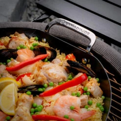 Kamado Joe KARBON STEEL™ Paella Pan -BBQ Grills Sales Store KJ15124722 07 CloseUpFood